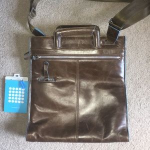 Piquadro brief case great condition. With tags.